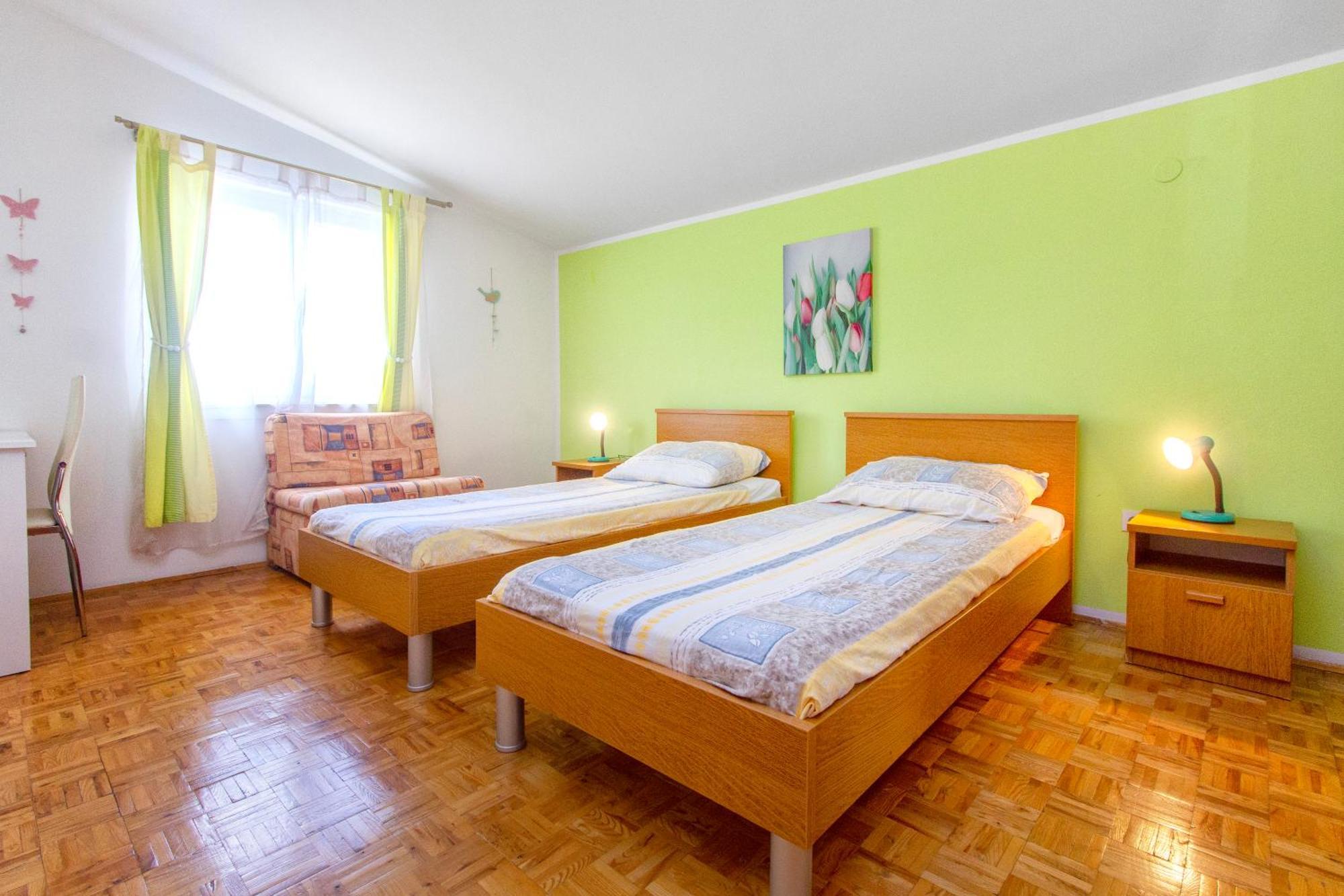 Apartmani Alaga B Tribunj  Bagian luar foto