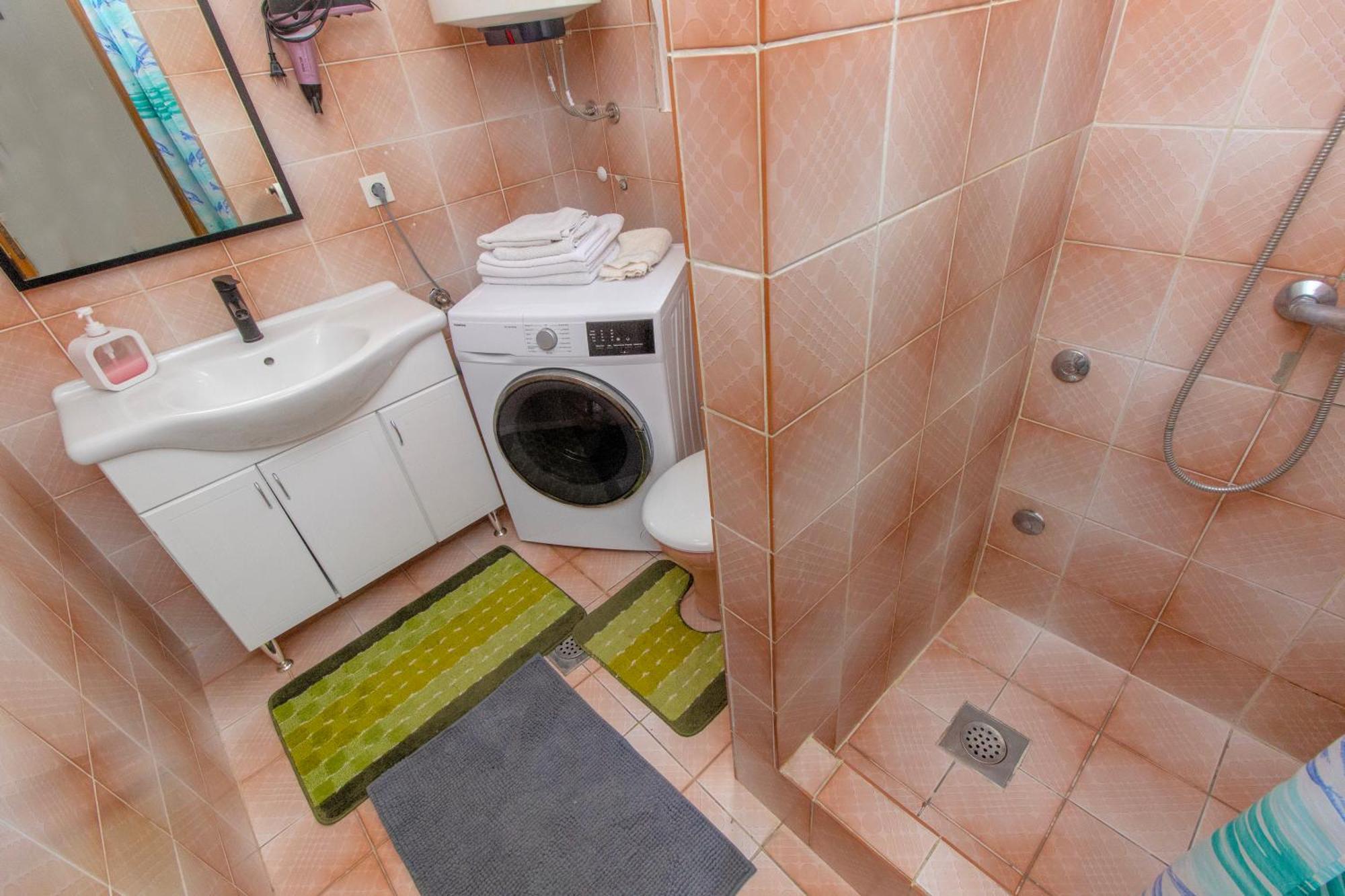 Apartmani Alaga B Tribunj  Bagian luar foto